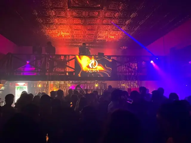 Aura Bar 2
