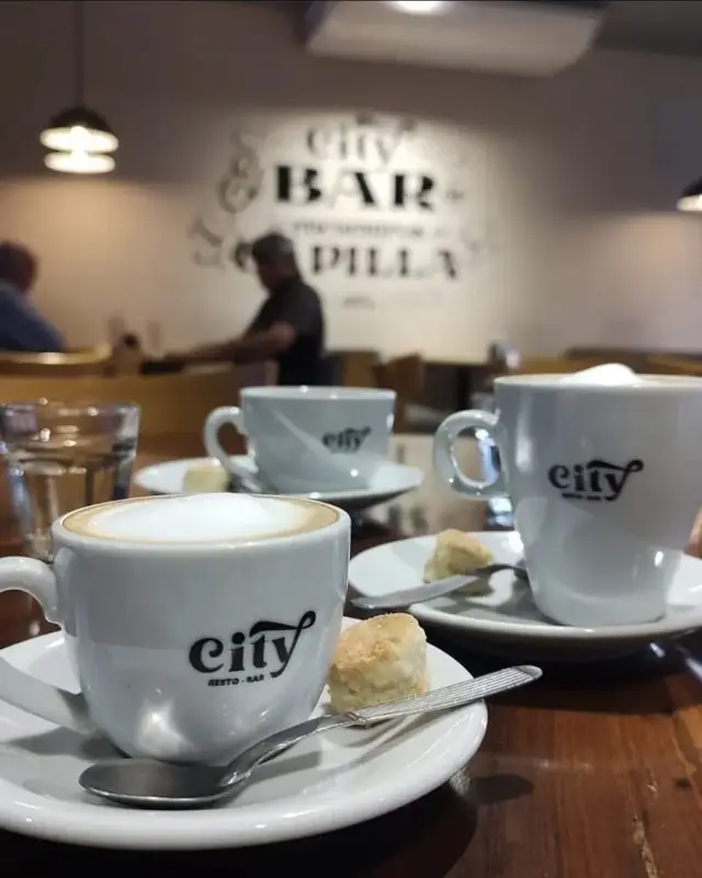 City Bar 4