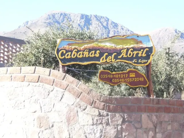 DEL ABRIL
