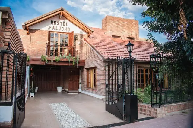 HOSTEL FALUCHO