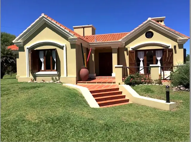 LA ENCANTADA