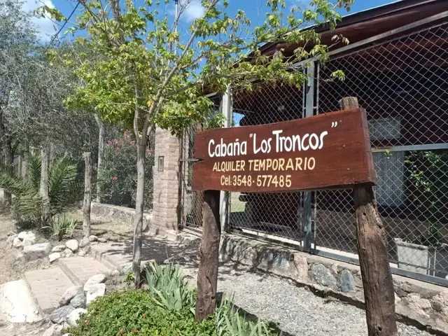 LOS TRONCOS