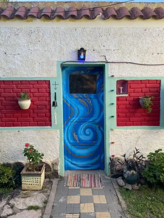 PUERTA AZUL